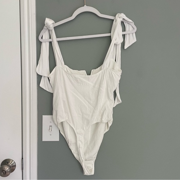Free People Intimately Lola Bodysuit Ivory Women’s Medium - Picture 6 of 12